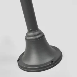 Lindby Außenleuchte Madea, grau, 2-flg., 212 cm, E27, IP44