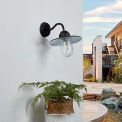 Lindby Außenwandlampe Filip, rostbraun, 30 cm, E27, IP44