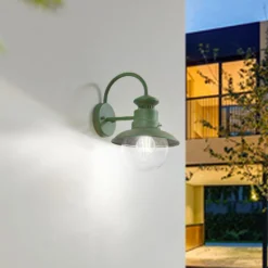 Lindby Außenwandleuchte Celinor, grün, Stahl, E27
