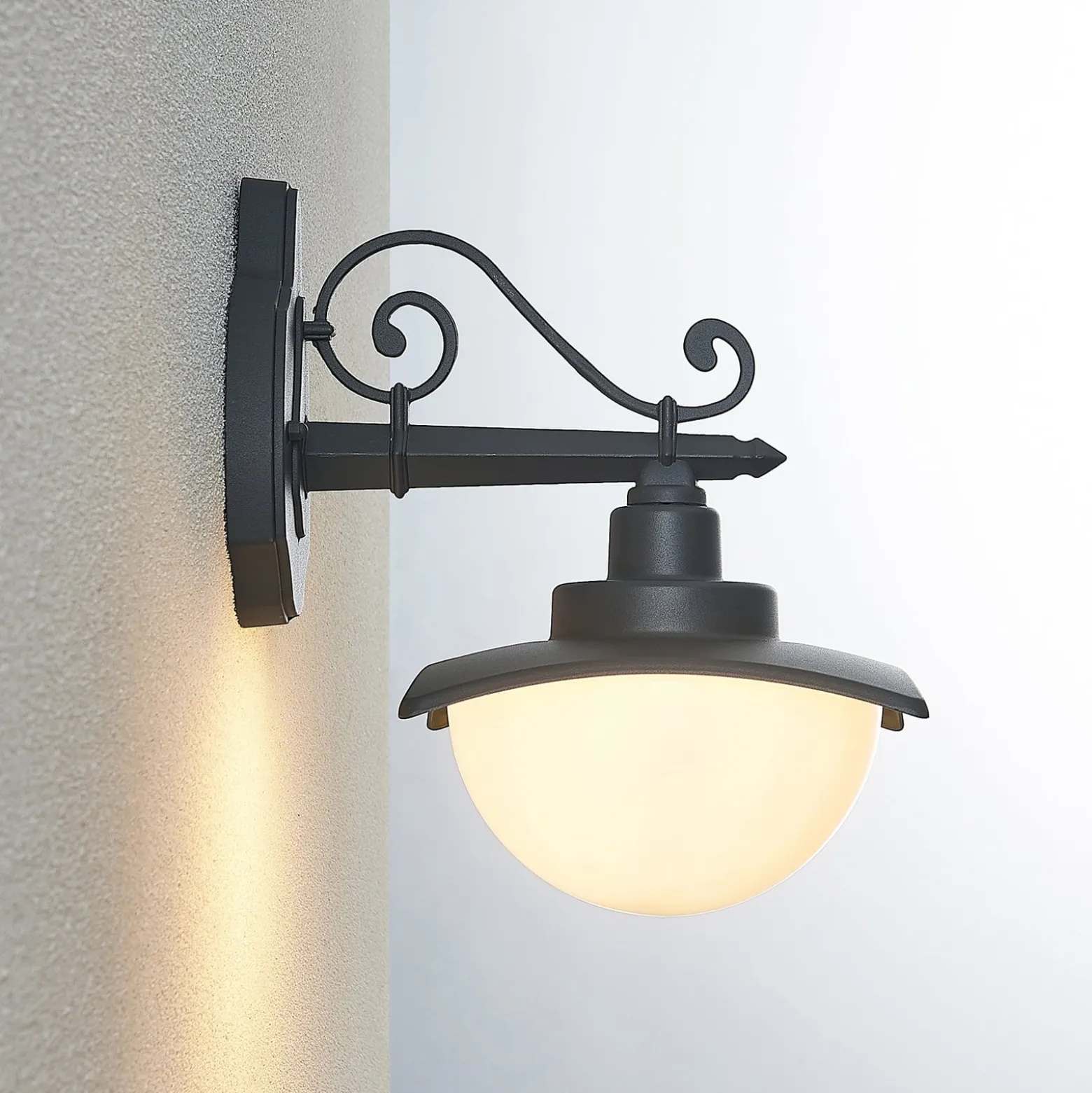 Lindby Außenwandleuchte Elinda, Höhe 29 cm, anthrazit, Glas