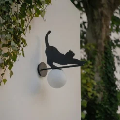 Lindby Außenwandleuchte Katti, Metall, schwarz, IP44, Katze