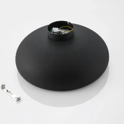 Lindby Deckenlampe Gerwina, schwarz/gold, Metall, 40 cm, E27