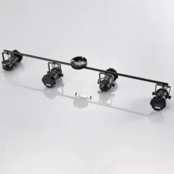 Lindby Deckenstrahler Tilen, 4-flg., schwarz, Metall, 125cm