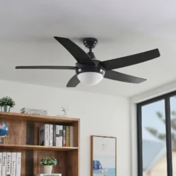 Lindby Deckenventilator mit Licht Auraya, leise, schwarz