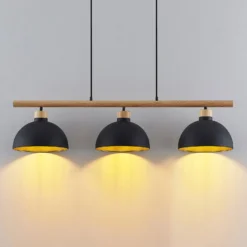Lindby Hängeleuchte Tirzana, 3-flg., schwarz, Metall, Holz