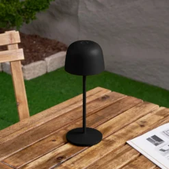 Lindby LED-Akku-Tischleuchte Arietty, schwarz, dimmbar, IP65