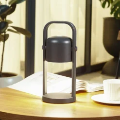 Lindby LED-Akku-Tischleuchte Kalevi, schwarz, Aluminium, CCT