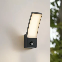 Lindby LED-Außenwandlampe Ilvita, Sensor, anthrazit, IP54