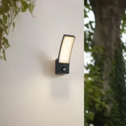Lindby LED-Außenwandlampe Ilvita, Sensor, anthrazit, IP54