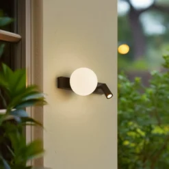 Lindby LED-Außenwandlampe Larcie, 35 cm, 2-flg., Alu, Sensor