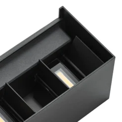 Lindby LED-Außenwandlampe Nivar, eckig, schwarz, 20cm, IP54