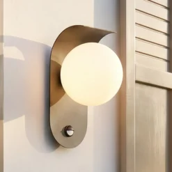Lindby LED-Außenwandleuchte Lacie, Sensor, schwarz/weiß, Alu
