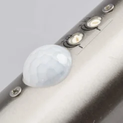 Lindby LED-Außenwandleuchte Lillie, Sensor, Höhe 19cm