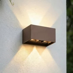 Lindby LED-Außenwandleuchte Nivar, eckig, rost, 20 cm, IP54