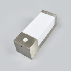Lindby LED-Außenwandleuchte Severina, 25 cm, Sensor, Stahl