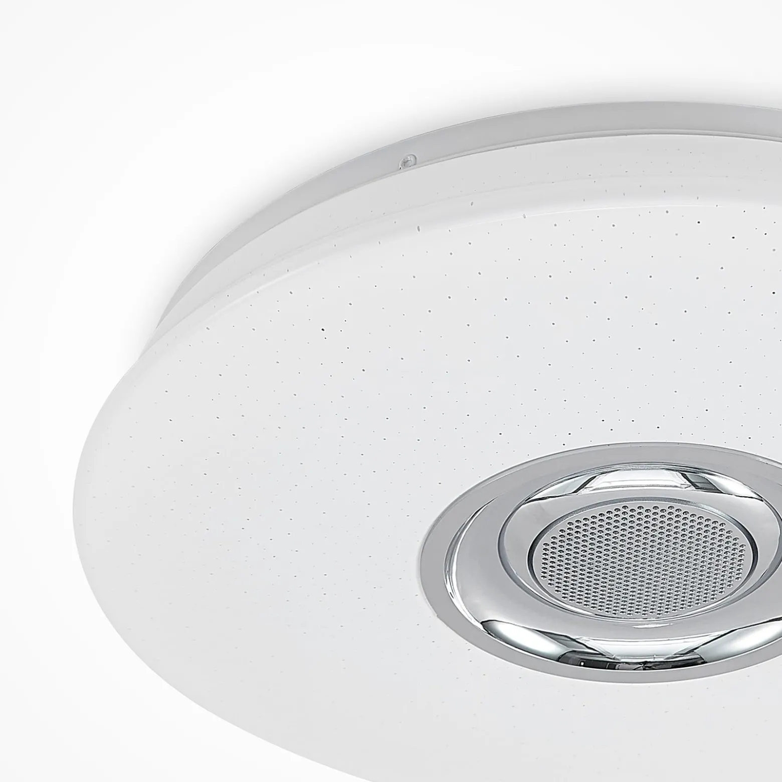Lindby LED-Deckenlampe Elpida, Lautsprecher, weiß, Ø 39cm