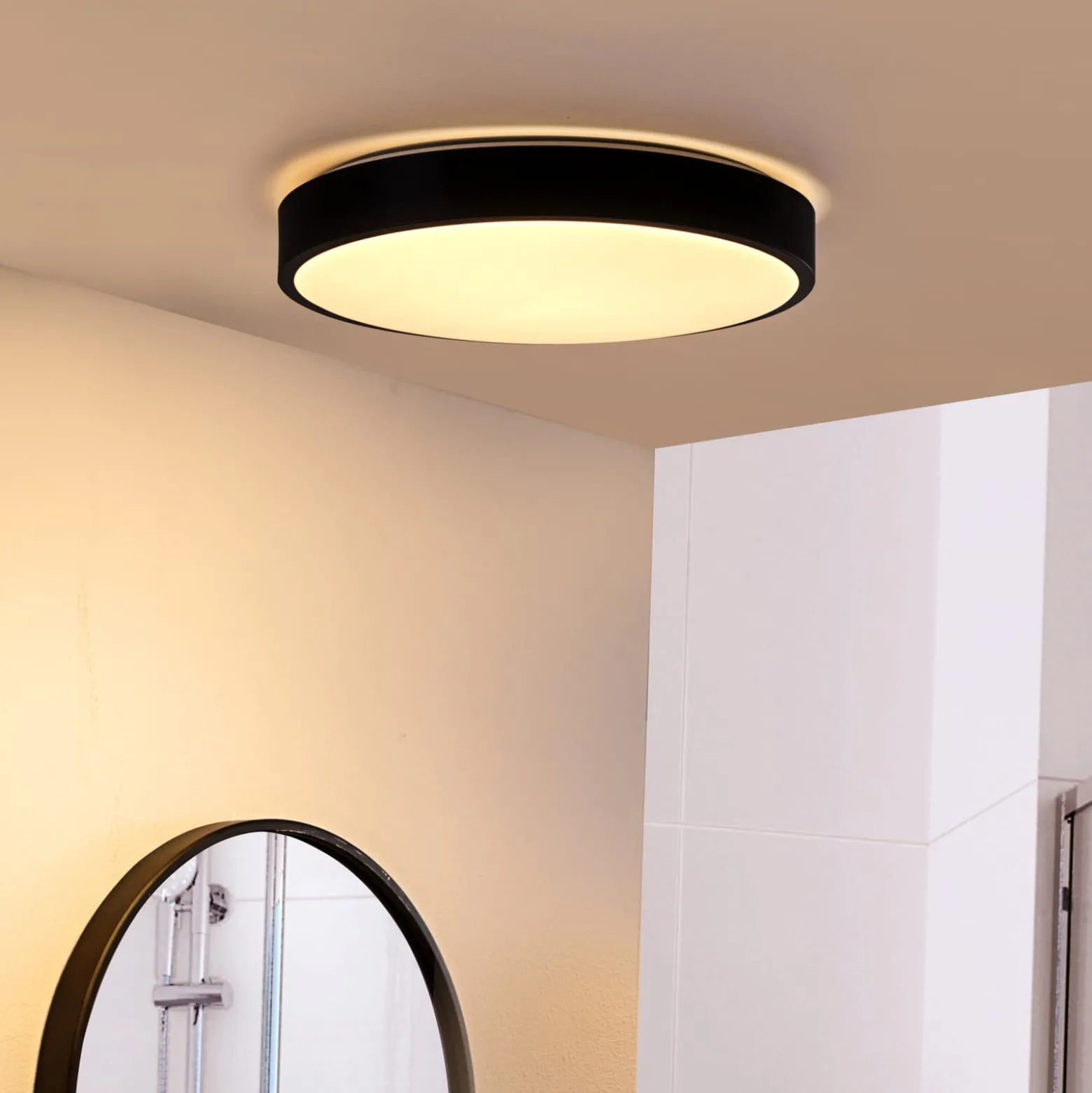 Lindby LED-Deckenlampe Medon, Ø 38 cm, schwarz, IP44, Metall