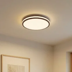 Lindby LED-Deckenleuchte Emiva, Ø 40 cm, Holz dunkel, CCT
