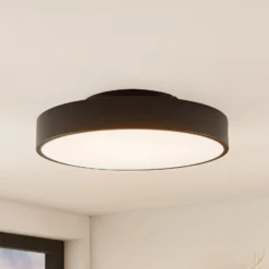 Lindby LED-Deckenleuchte Milada, schwarz, CCT, Fernbedienung
