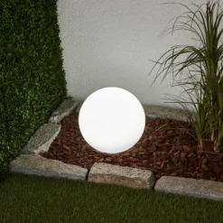 Lindby LED-Solarlampe Lago, Ø 25 cm, Kugel, Erdspieß, weiß