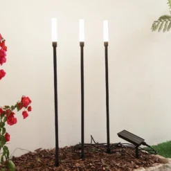 Lindby LED-Solarleuchte Balian, 3er-Set, schwarz, Alu, 3000K