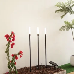 Lindby LED-Solarleuchte Balian, 3er-Set, schwarz, Alu, 3000K