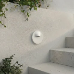 Lindby LED-Wandeinbaulampe Alune, weiß, rund, Ø 8 cm, IP65