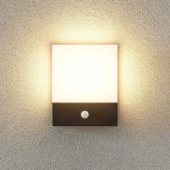Lindby LED-Wandleuchte Vanira, anthrazit, Alu, Sensor, IP54