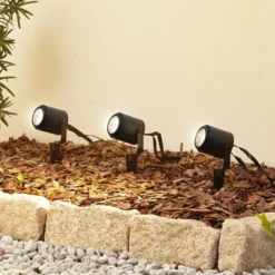 Lindby Smart LED-Außenstrahler Nymo, CCT, RGB, Tuya, 3er-Set