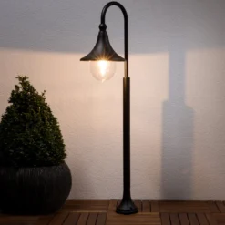 Lindby Wegeleuchte Daphne, 120 cm, schwarz, Metall, E27