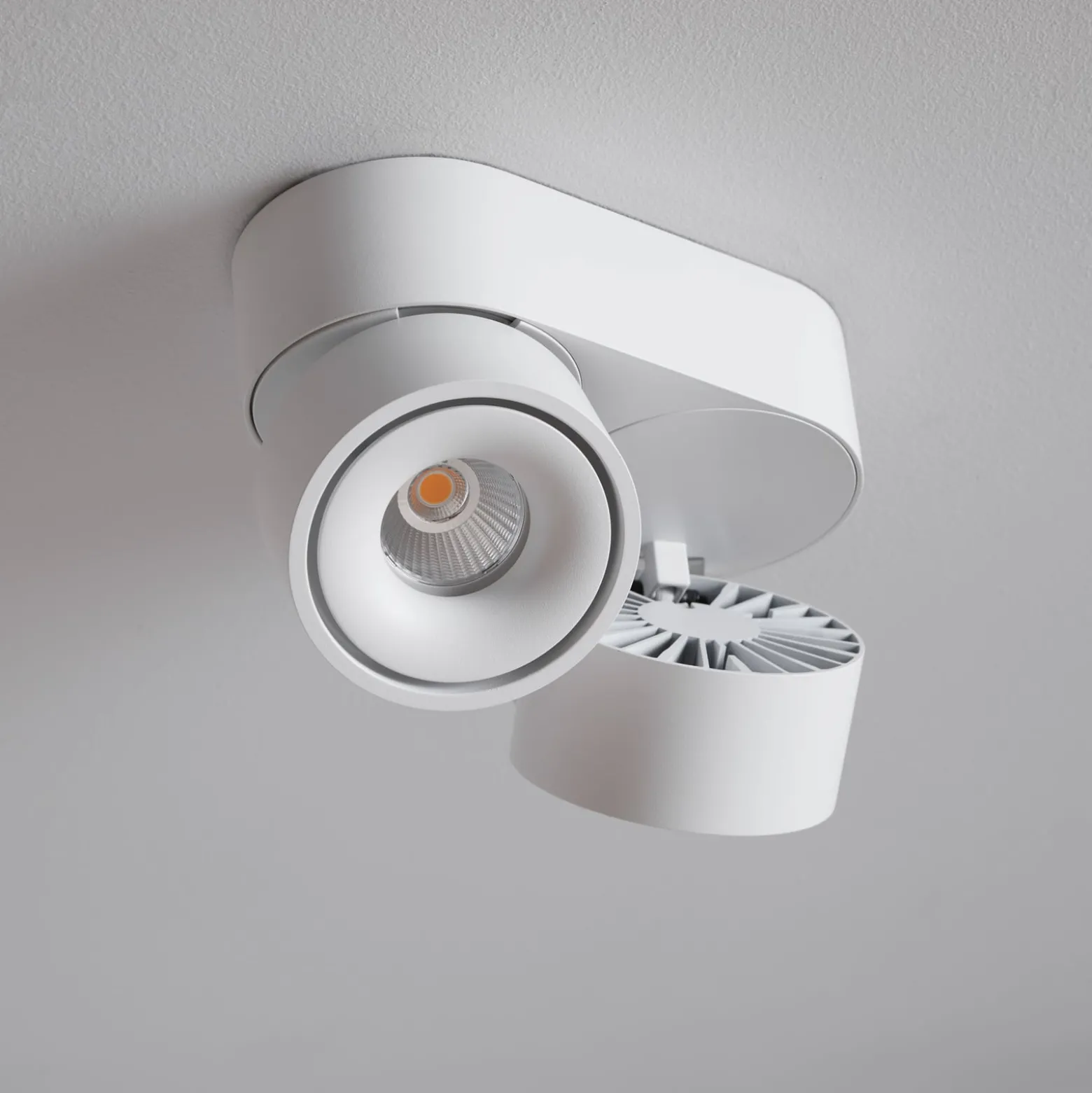 LOOM DESIGN Aim LED-Deckenspot zweiflammig weiß