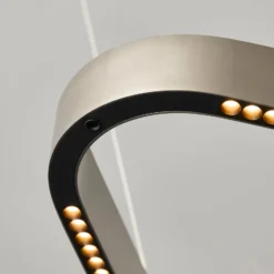 LOOM DESIGN LED-Hängelampe Trigon, creme, 60 cm, Alu