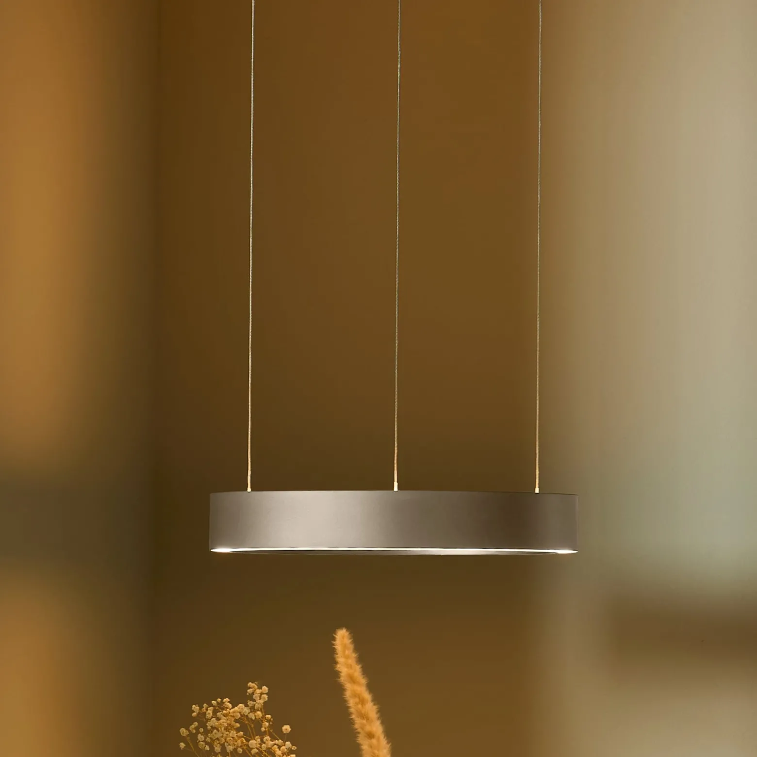 LOOM DESIGN LED-Hängelampe Velora, creme, Ø 40 cm, dim.