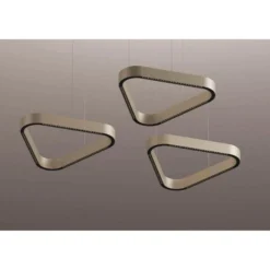 LOOM DESIGN LED-Pendelleuchte Trigon, creme, Alu, 40 cm