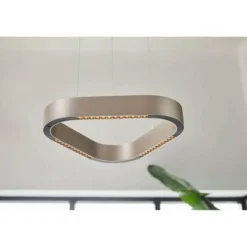 LOOM DESIGN LED-Pendelleuchte Trigon, creme, Alu, 40 cm