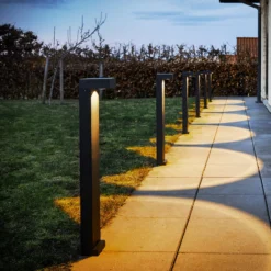 LOOM DESIGN LED-Wegeleuchte Arn, corten, Höhe 70 cm, Alu