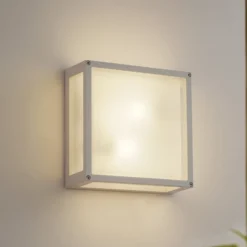 Lucande Außenwandlampe Aurelien, weiß, Sensor, 25 x 25 cm