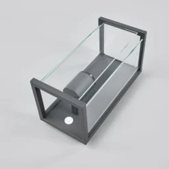 Lucande Außenwandleuchte Annalea, 29cm, 1-flg., IP54, Sensor