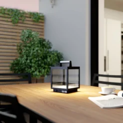 Lucande LED-Akkutischleuchte Cube, Alu, IP54, dimmbar