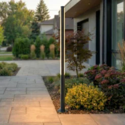 Lucande LED-Außenleuchte Lynel, anthrazit, Höhe 200 cm, IP54