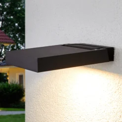Lucande LED-Außenstrahler Maica, anthrazit, schwenkbar, IP65
