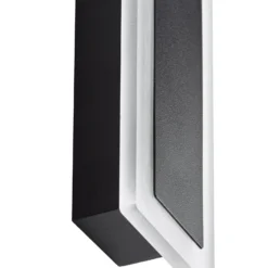 Lucande LED-Außenwandlampe Ilora, schwarz, 100 cm, CCT, IP65