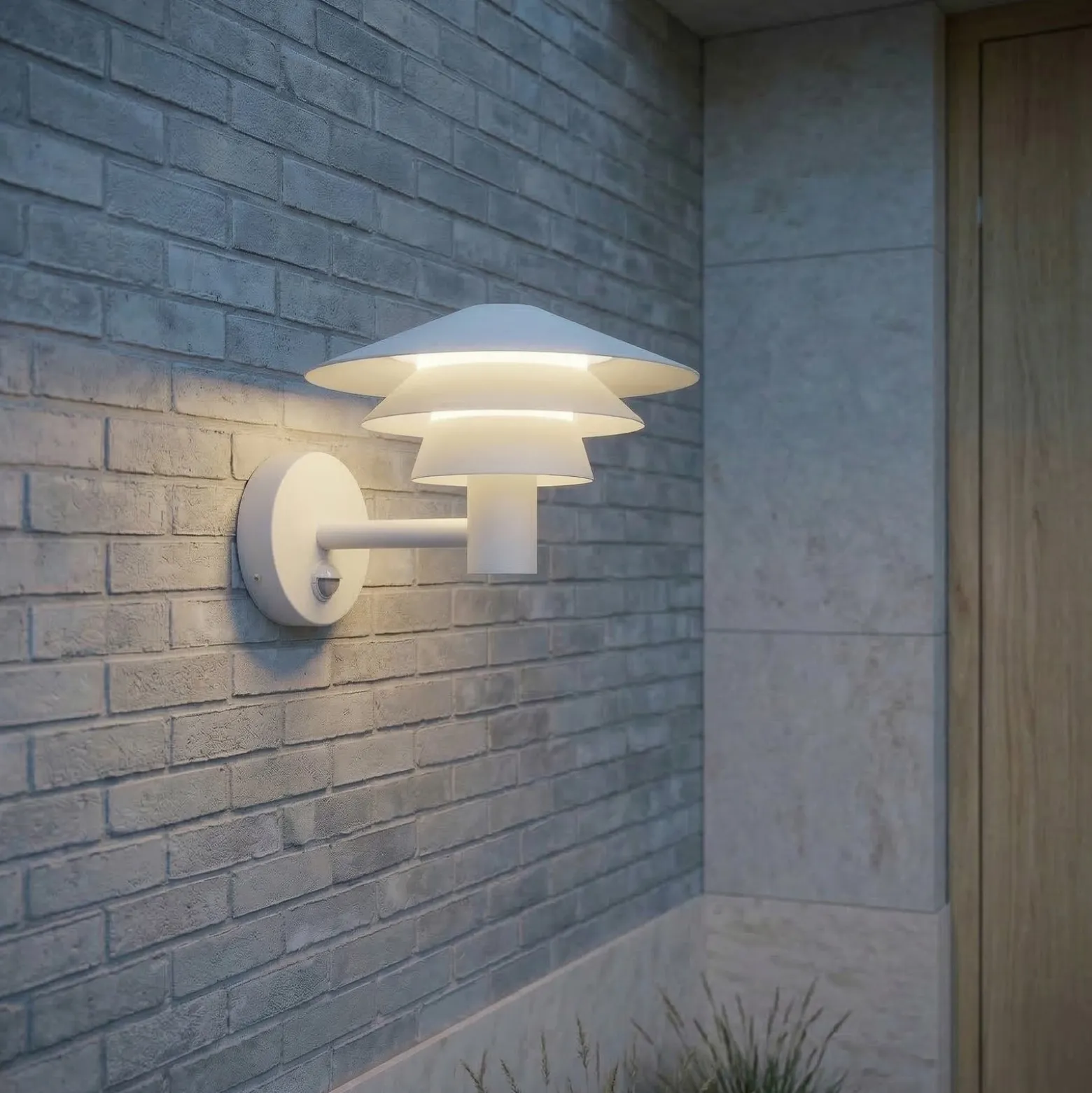 Lucande LED-Außenwandleuchte Montaro, weiß, IP54, Sensor