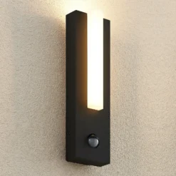 Lucande LED-Außenwandleuchte Virgalia, Bewegungsmelder, IP54
