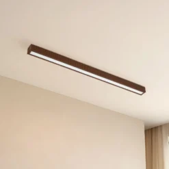 Lucande LED-Deckenleuchte Emara, holz dunkel, Eiche, dimmbar