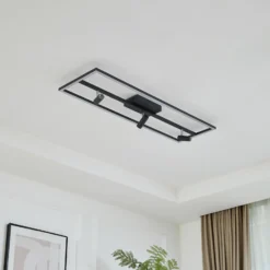 Lucande LED-Deckenleuchte Yvor, 99,5 cm, schwarz, schwenkbar