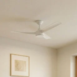 Lucande LED-Deckenventilator Airona, weiß, DC, leise, dim.