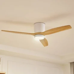 Lucande LED-Deckenventilator Faipari, Holz hell, DC, 132 cm