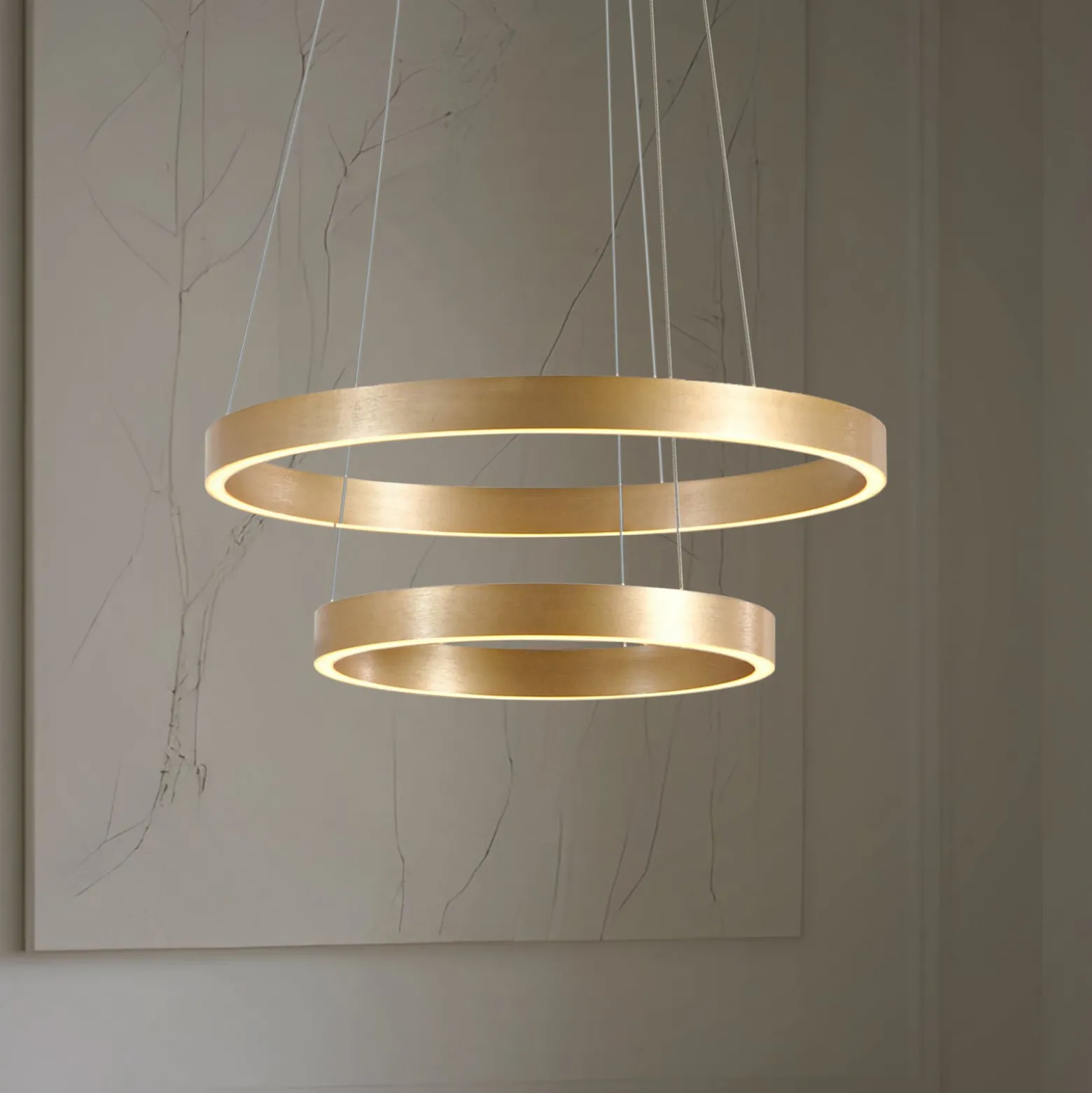 Lucande LED-Hängeleuchte Yonam, Ø 60 cm, 2-flg., gold, CCT