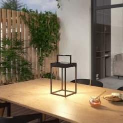 Lucande LED-Solarleuchte Lynzy, 38cm, schwarz, Metall, IP65